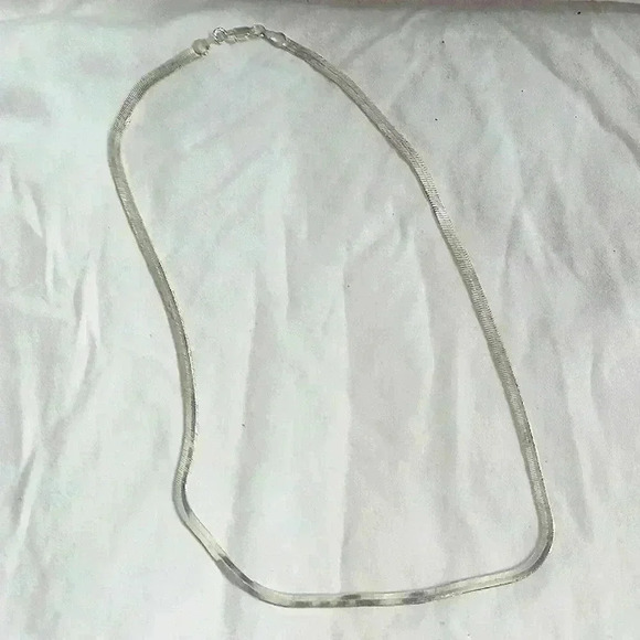 Herringbone chain BEAUTIFUL - Picture 2 of 2